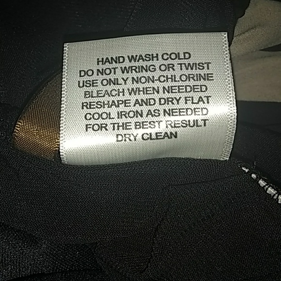 Dress nice go out or just stay home. - Picture 4 of 4